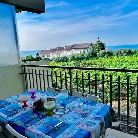 Ortona Vista Mare 프란카빌라 알 마레