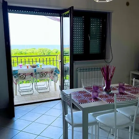 Ortona Vista Mare 프란카빌라 알 마레